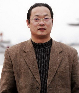 张利